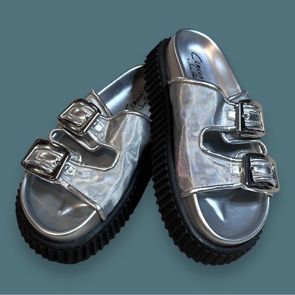🎉HP🎉 NWOB Circus by Sam Edelman Chrissy Slide Sandals in Silver. Size 7.5 - Picture 3 of 10